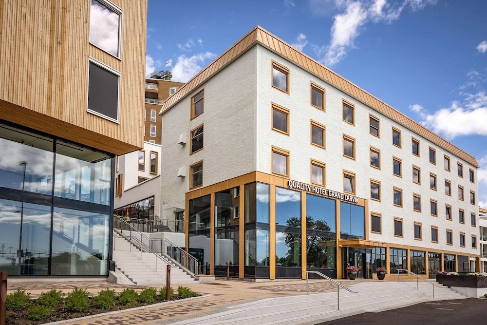 Quality Hotel Grand Farris3