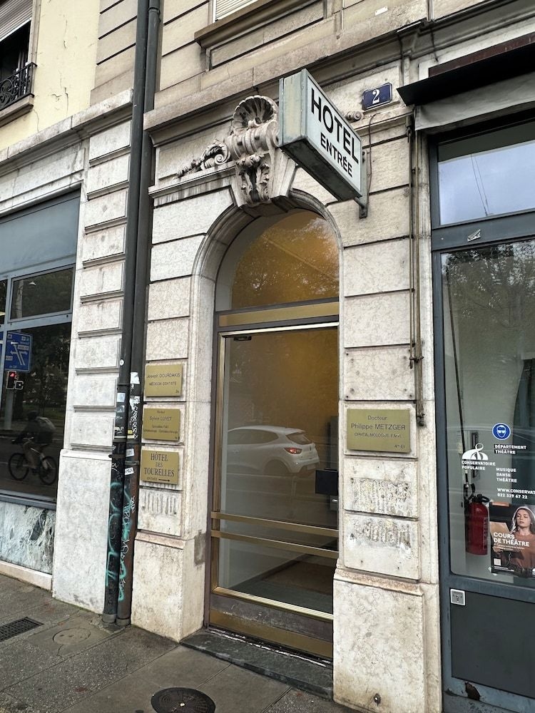 Hotel des Tourelles4