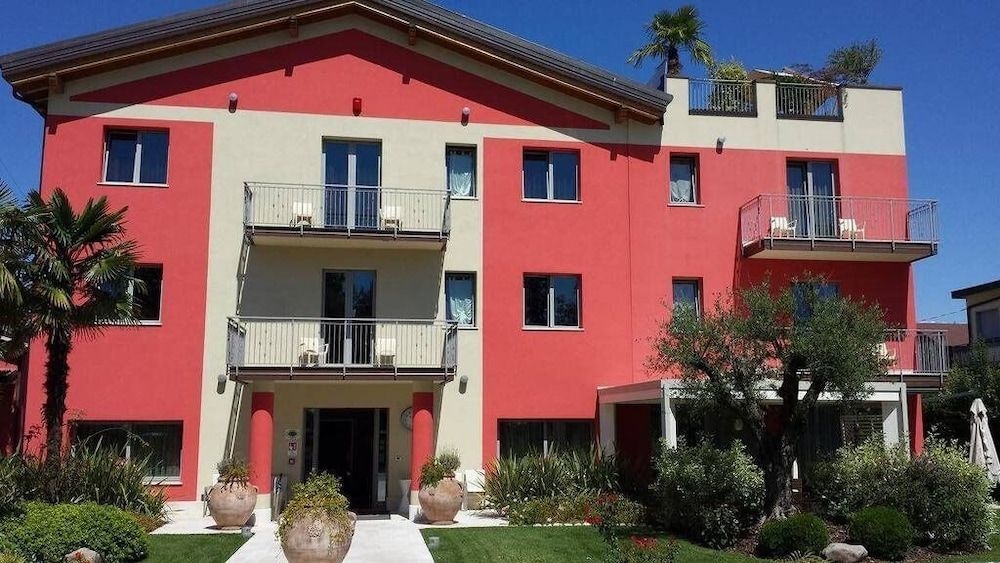 La Grotta Hotel2