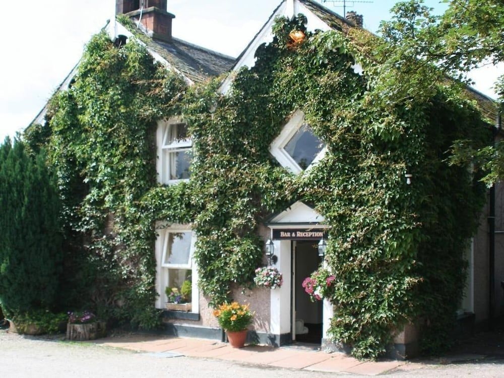 โรงแรมเดอะแบรนท์วูด (The Brantwood Hotel)1