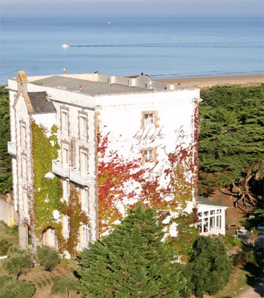 Hotel Des Deux Mers2