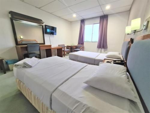 Anika Inn4