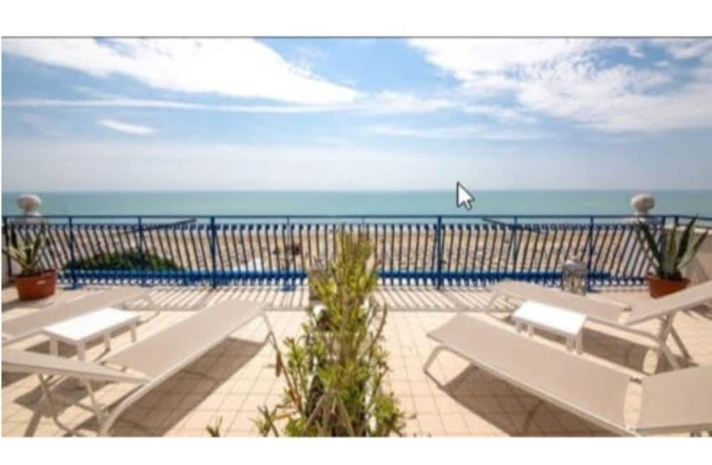Hotel Plaza Esplanade4