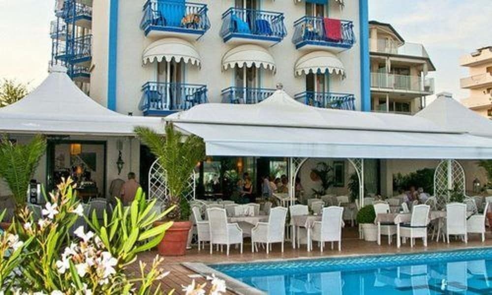 Hotel Plaza Esplanade3
