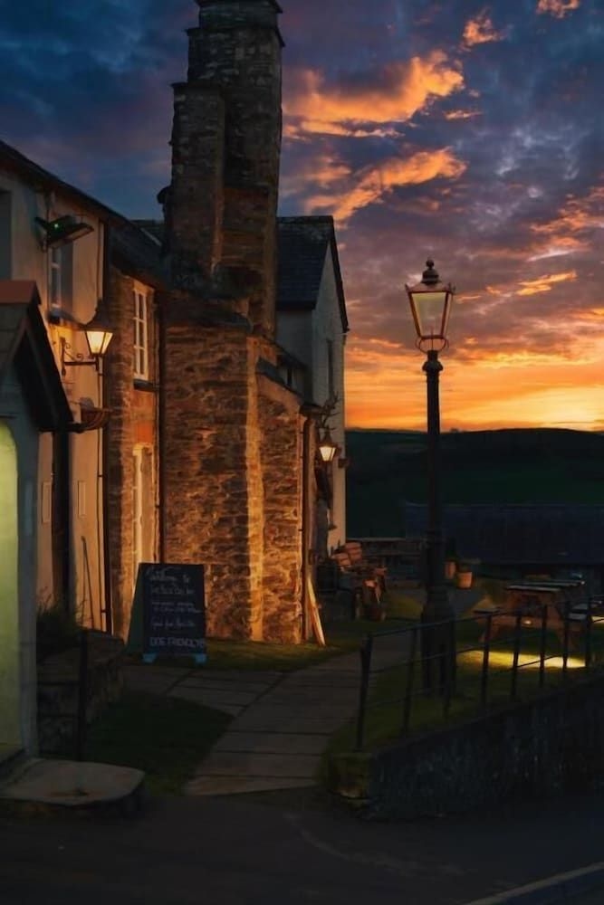 Blue Ball Inn4