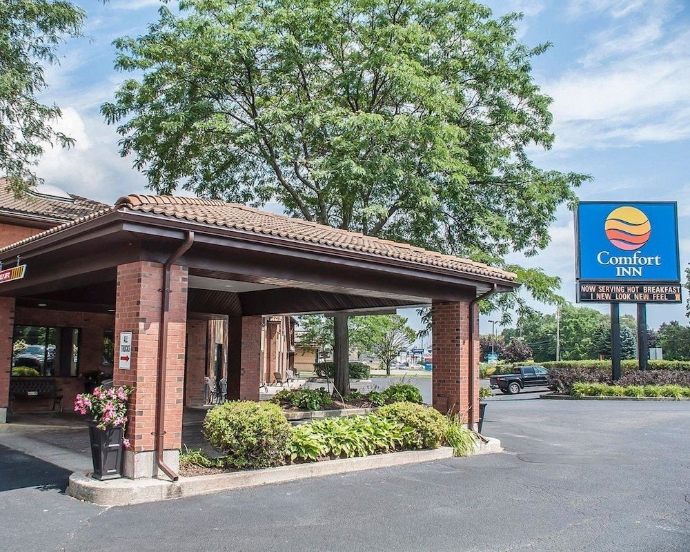 Comfort Inn (Simcoe)2