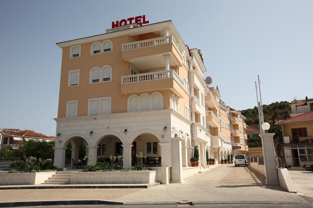 Hotel Trogir Palace4