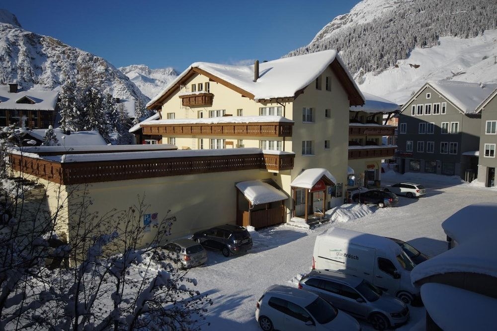 Alpenhotel Schlussel4