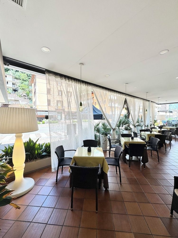 Hotel Brescia3