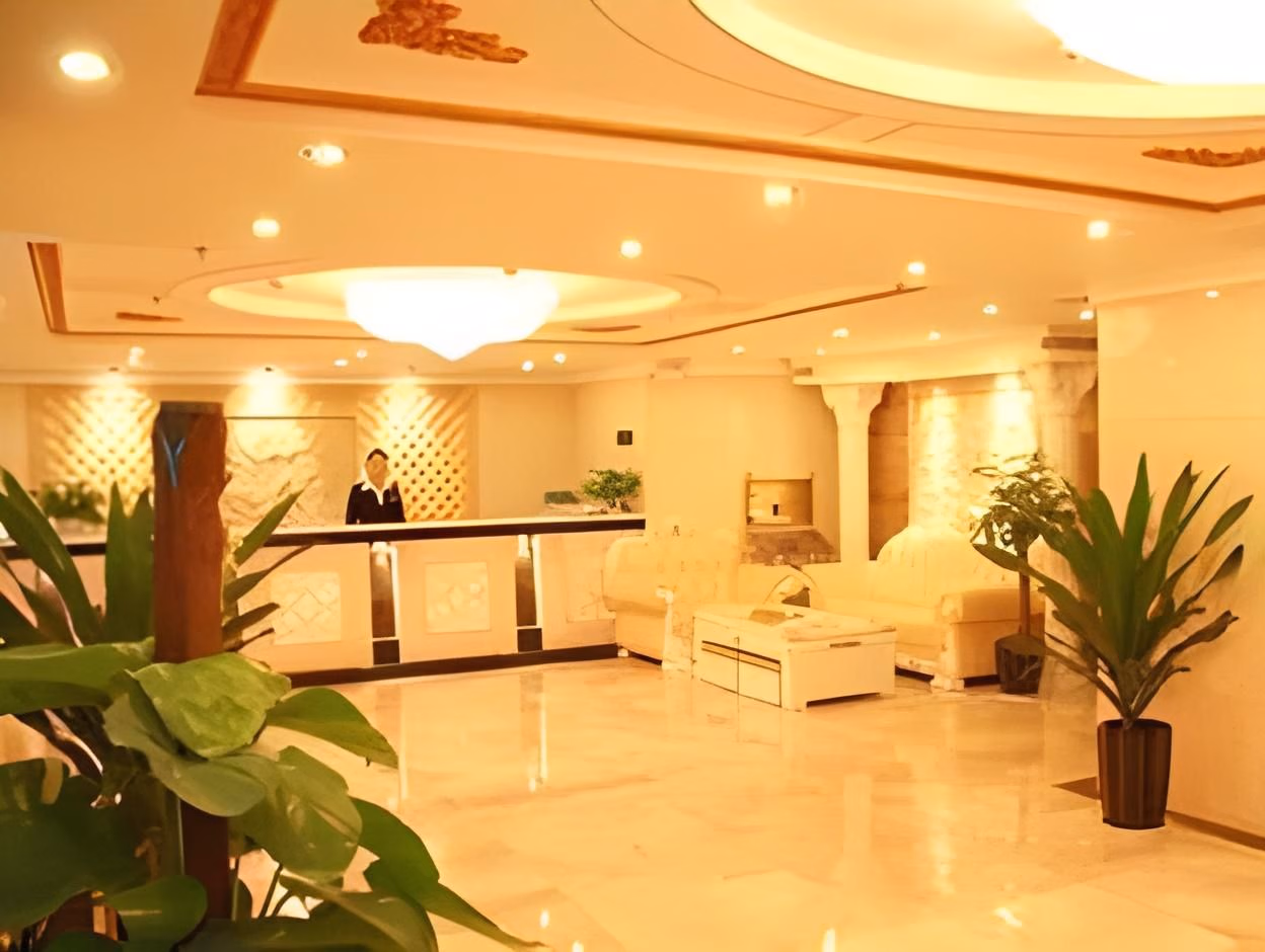 โรงแรมอีโคโนมิค เทรด (Economic Trade Hotel)2