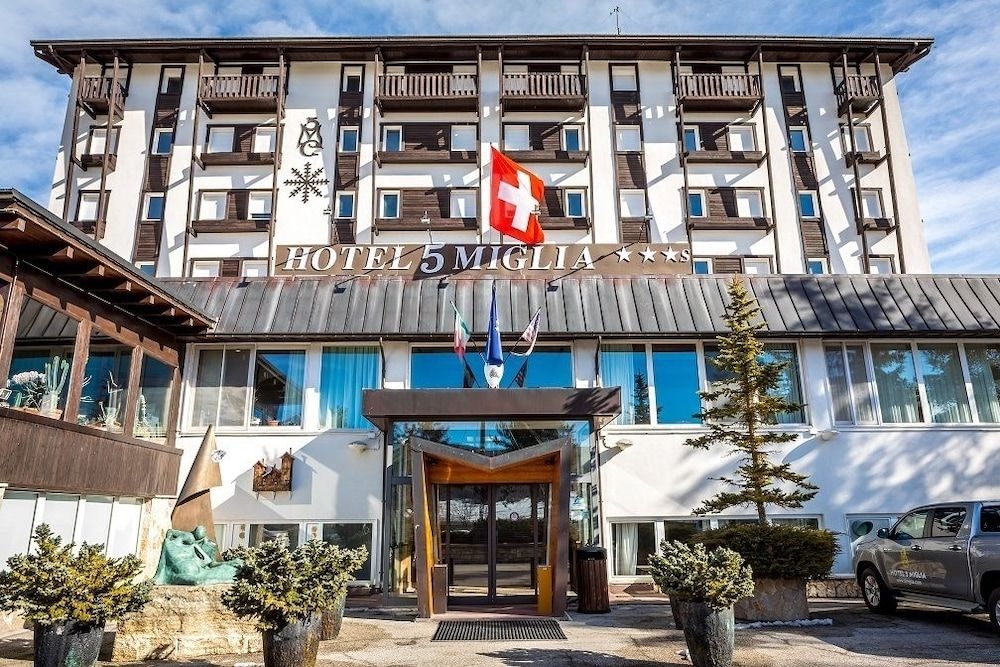 Hotel 5 Miglia1