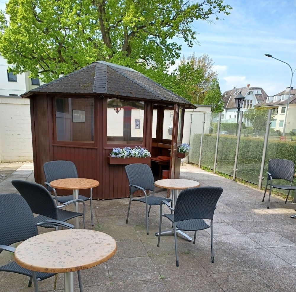 Traveller Hotel1