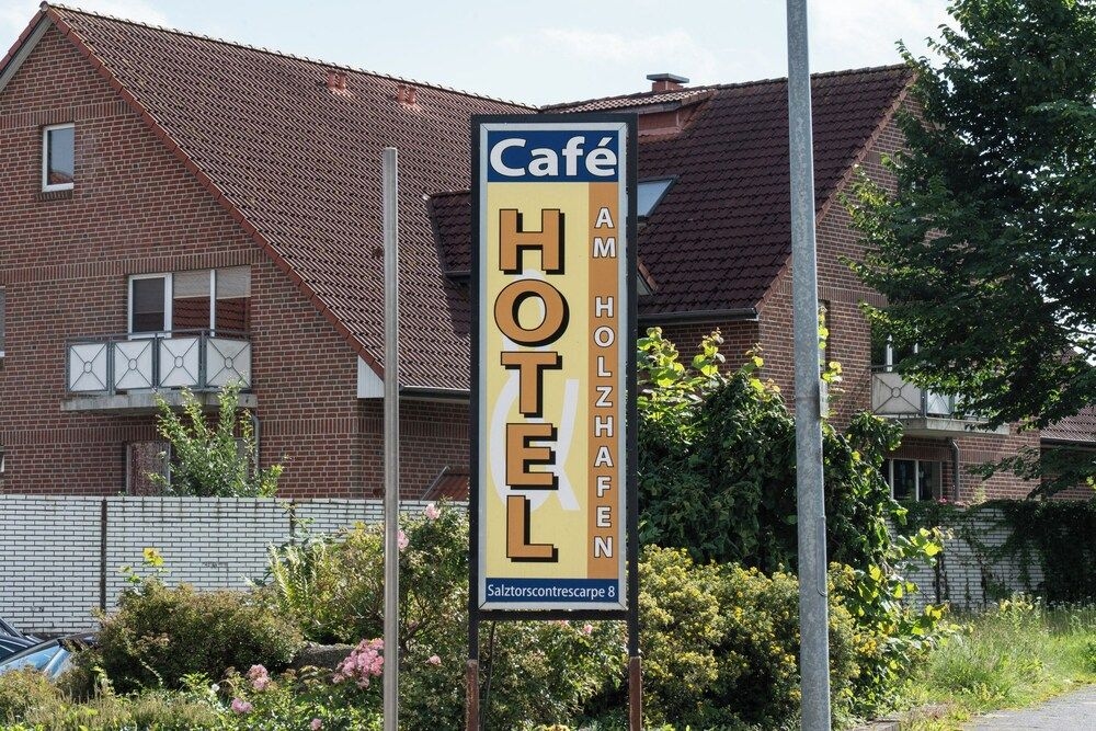 Hotel am Holzhafen1