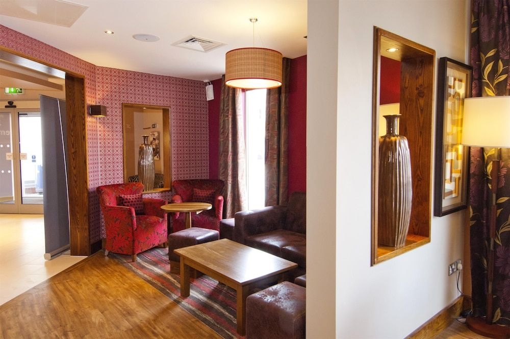 Premier Inn Exeter Central St. Davids3