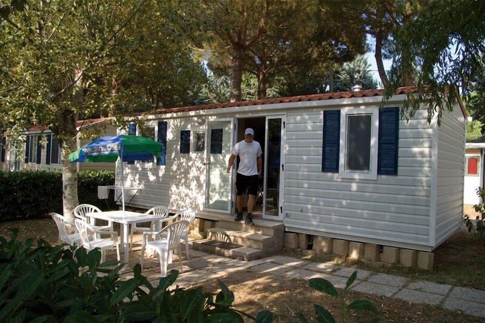 Camping & Village Polvese0