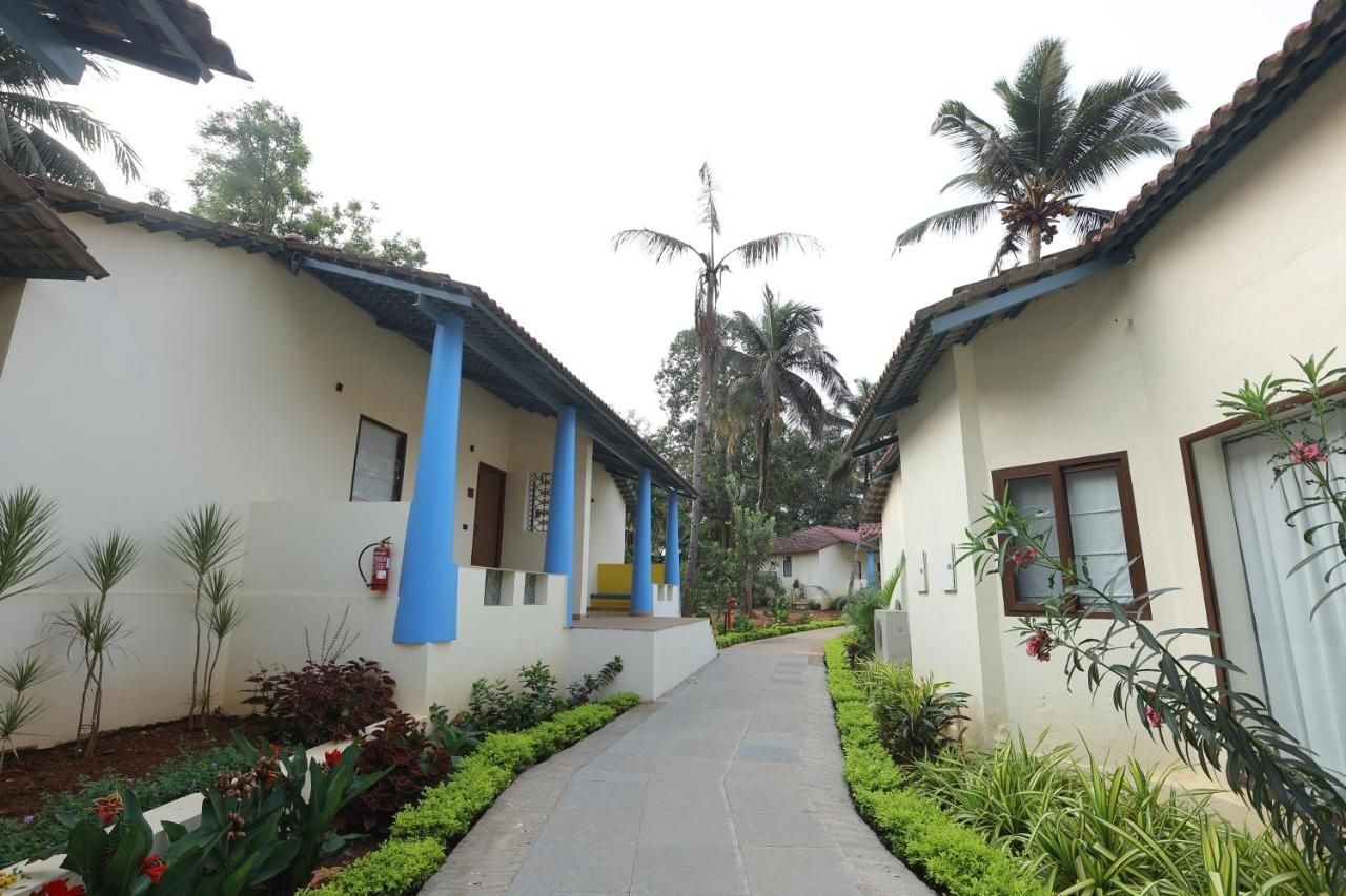 Varca Le Palms Beach Resort4