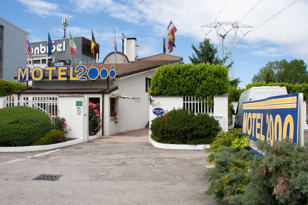 Motel 20000