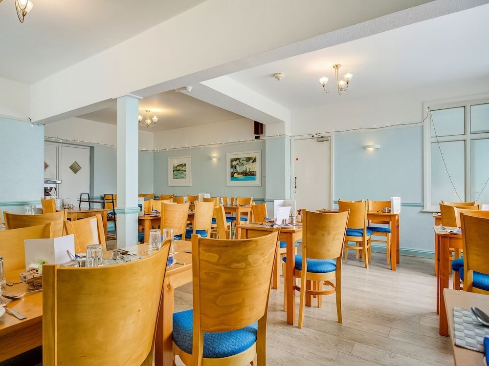 Godolphin Arms Hotel4