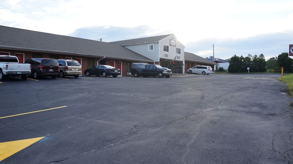Classic Motor Lodge3