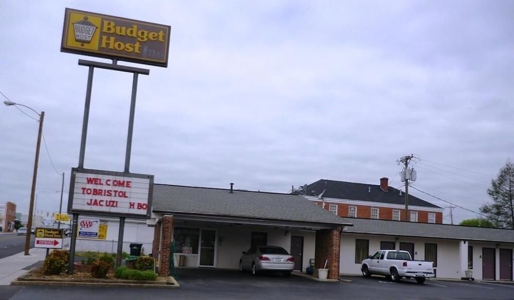 Budget Host Inn Bristol2