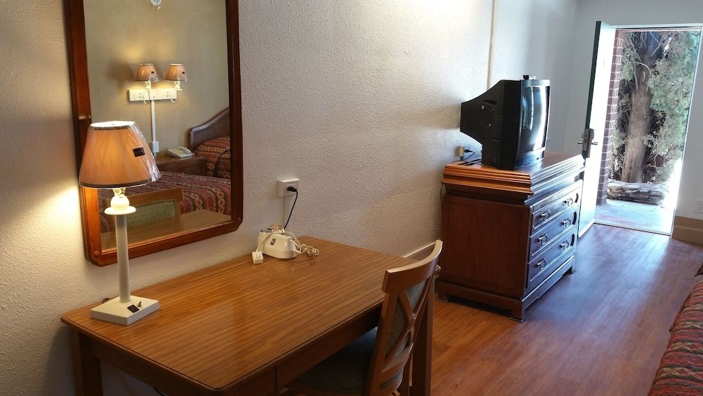 Tri-State Inn4