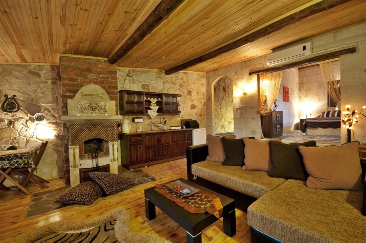 Adanos Konuk Evi0