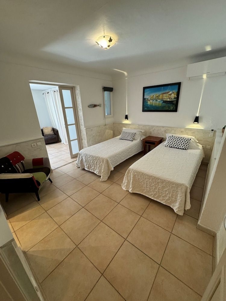 Hotel Les Flots Bleus0