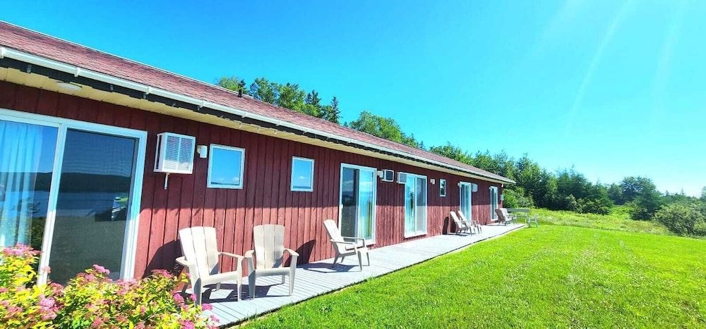 Baddeck Inn4