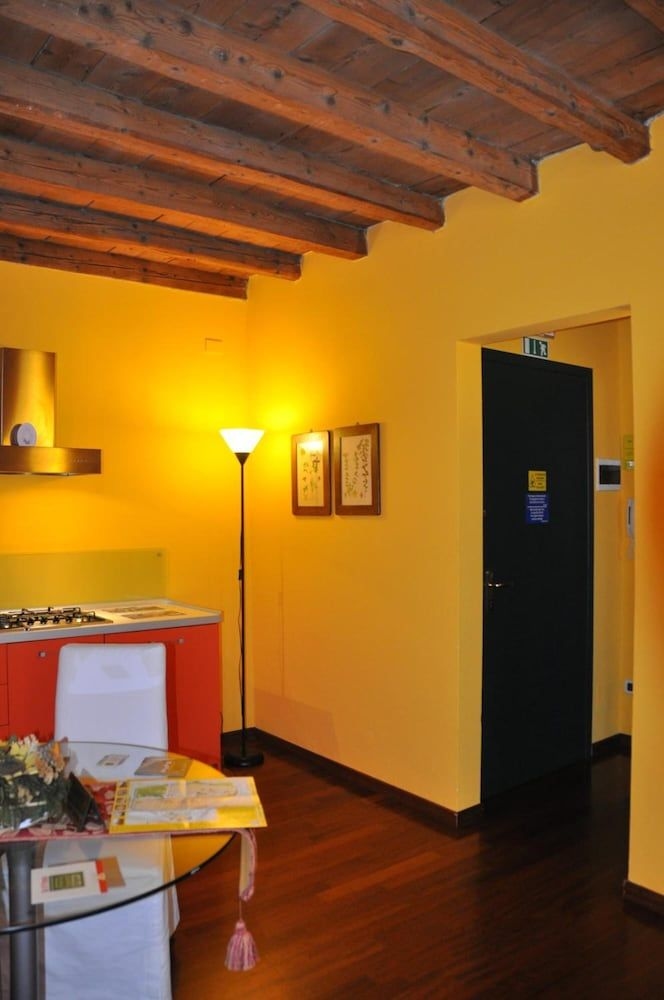 Piazza Nova Guest House2