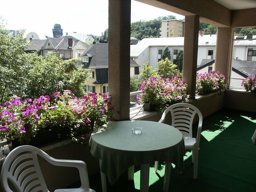 Edelstein Hotel4