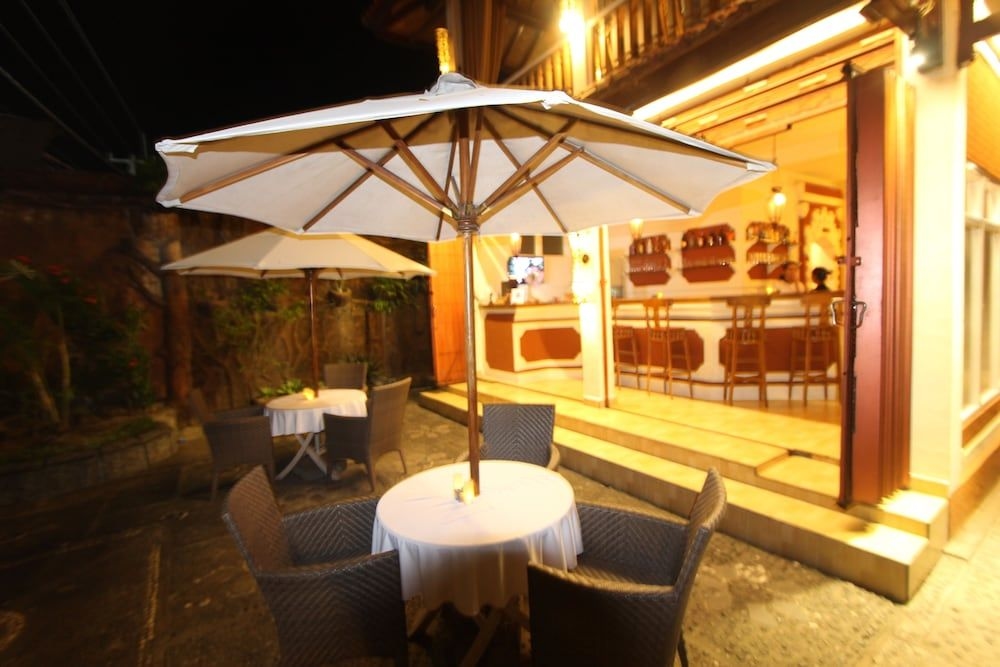 Chonos Hotel Lovina1