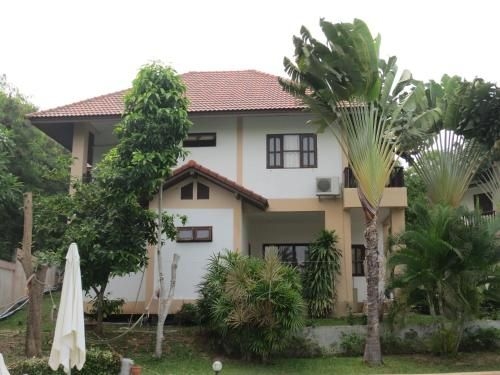 บ้านจัสมิน วิลเลจ (Baan Jasmin Village)1