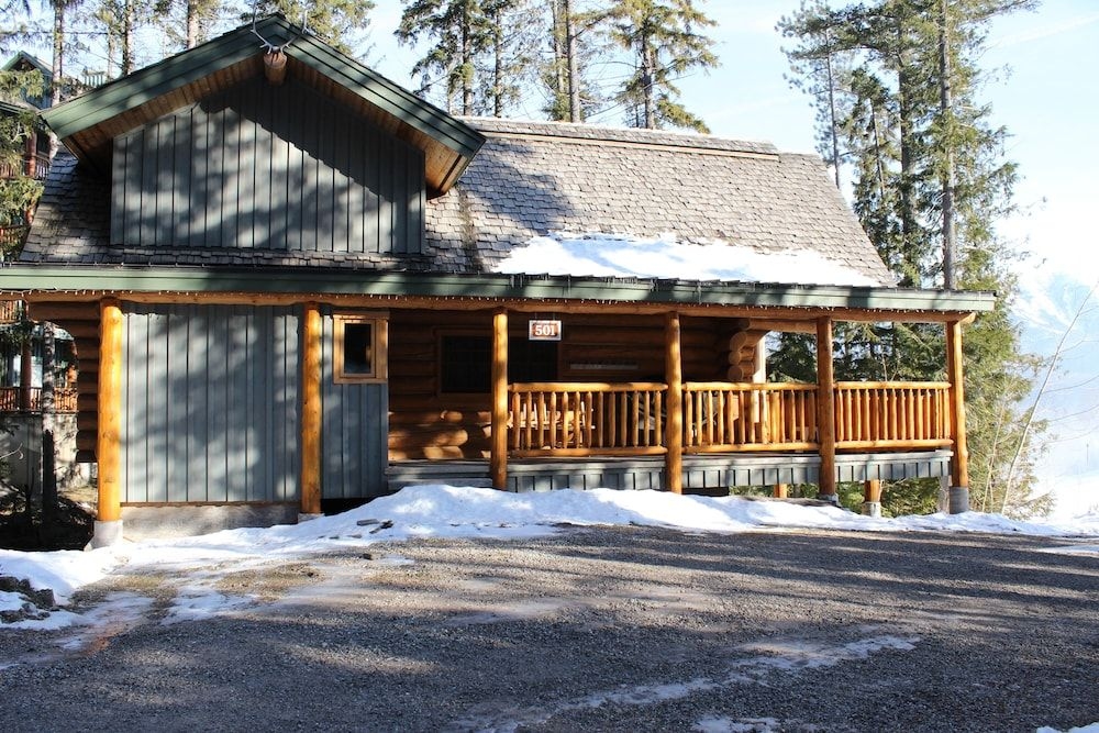 Snow Creek Cabins1
