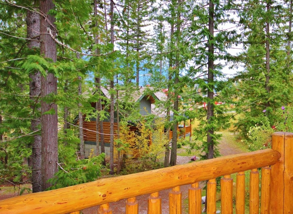 Snow Creek Cabins0