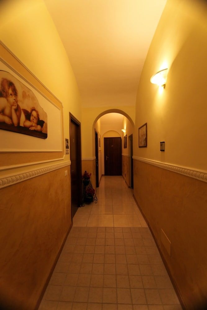 Hostel Pink Floyd1