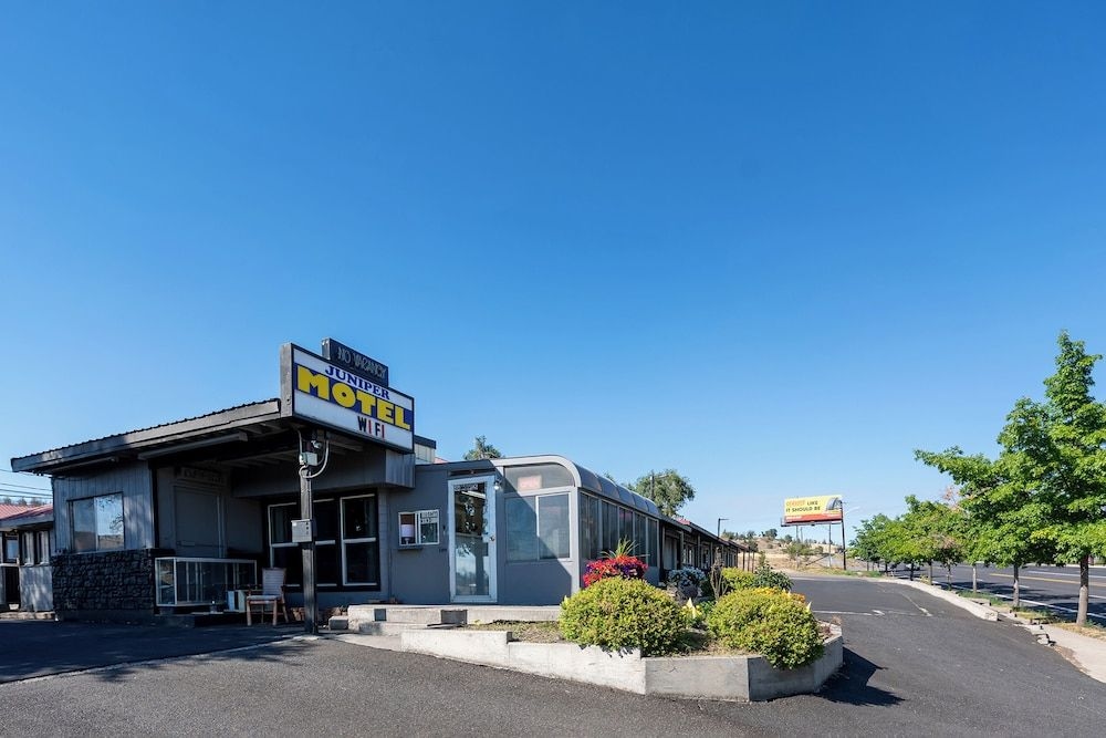 Juniper Motel3