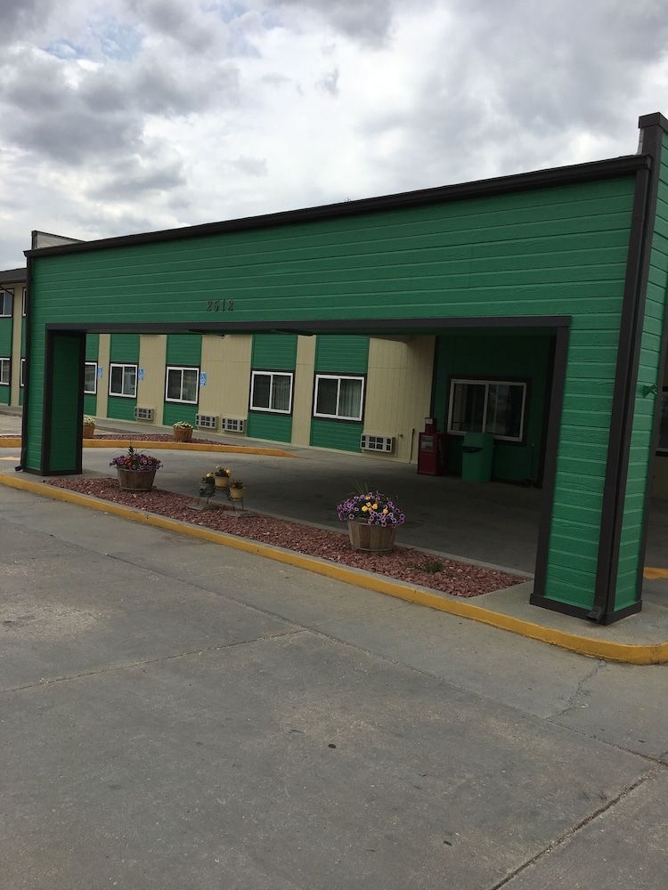 Americas Best Value Inn and Suites Cheyenne1