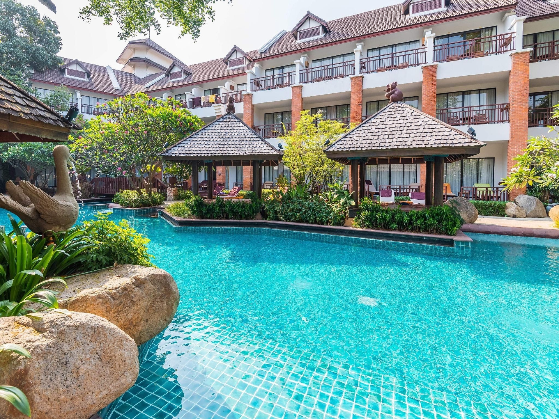 วู้ดแลนด์ โฮเต็ล แอนด์ รีสอร์ต (Woodlands Hotel and  Resort)2