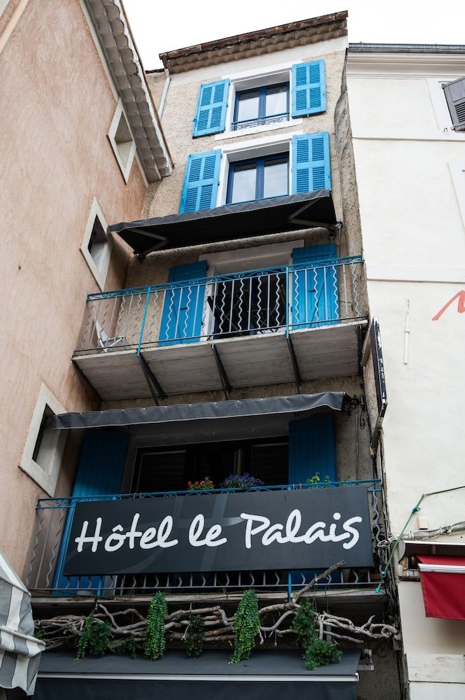 Le Palais2