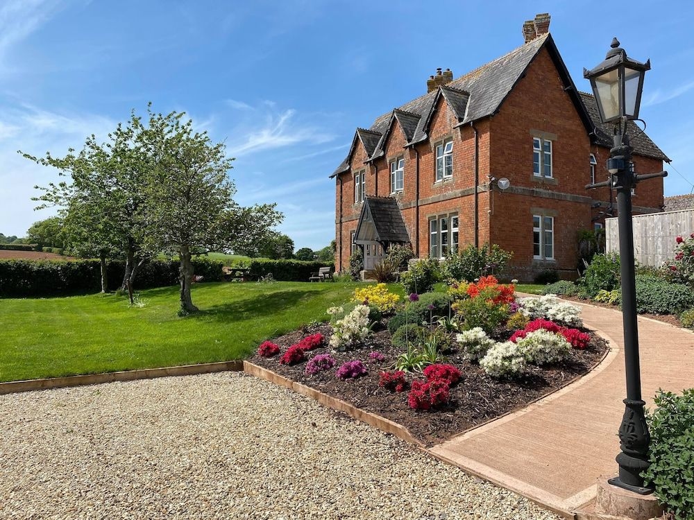 Newcourt Barton1