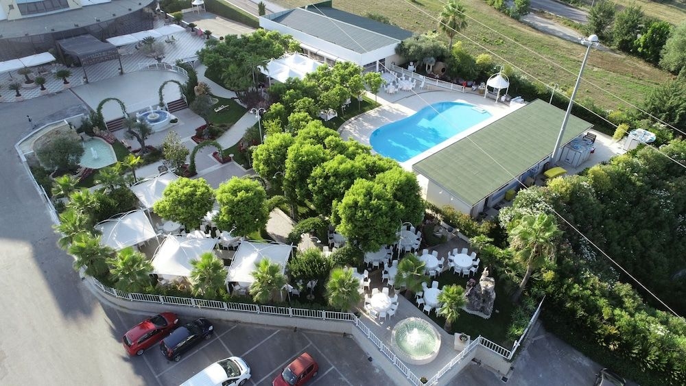 Edra Palace Hotel1