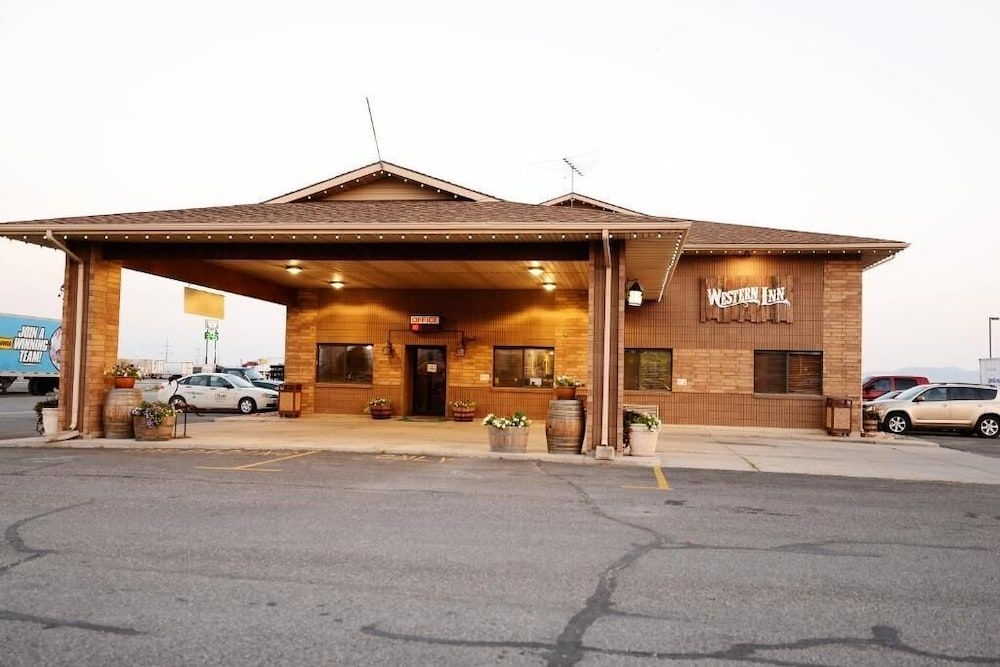 Western Inn1