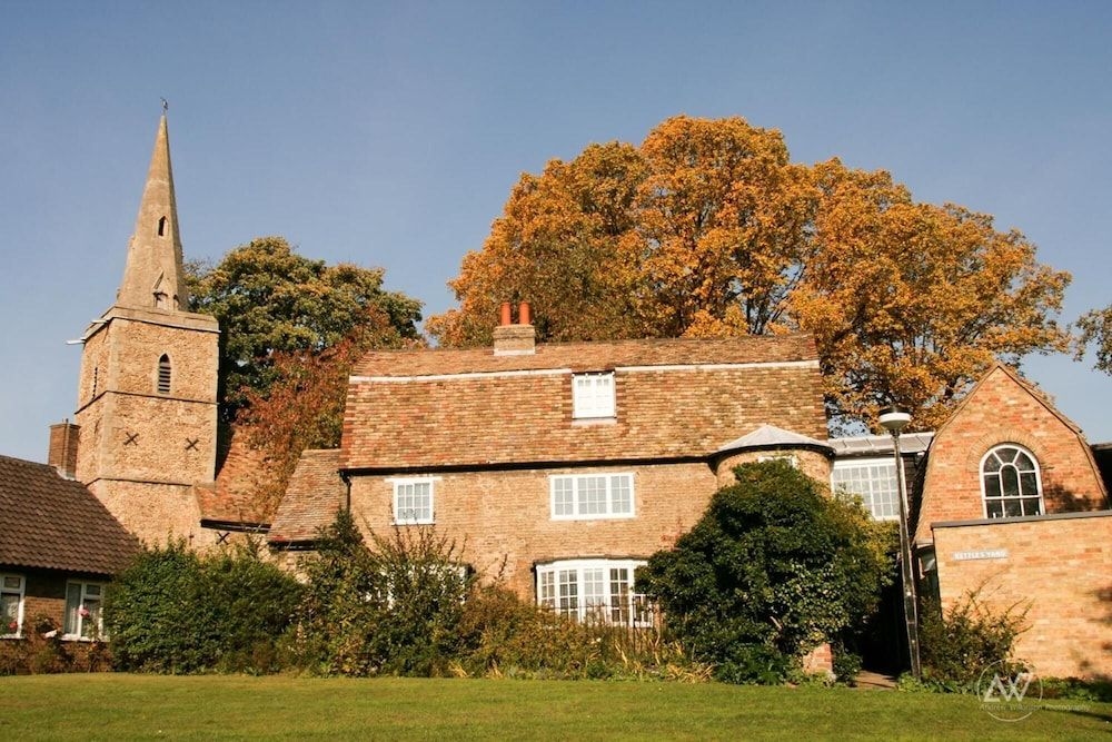 Harry's Bed and Breakfast4