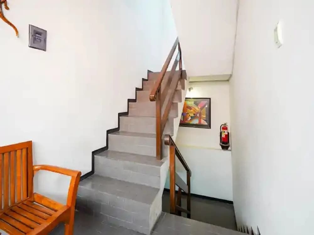 Hotel Keluarga Djagalan Raya0