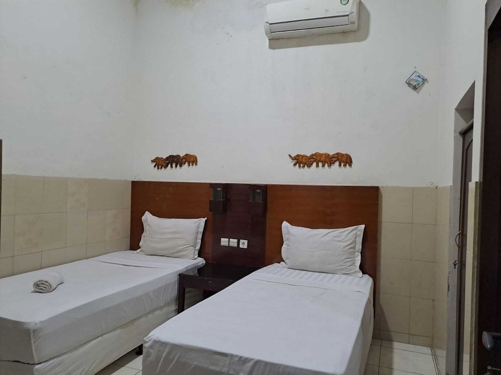 Hotel Keluarga Djagalan Raya2