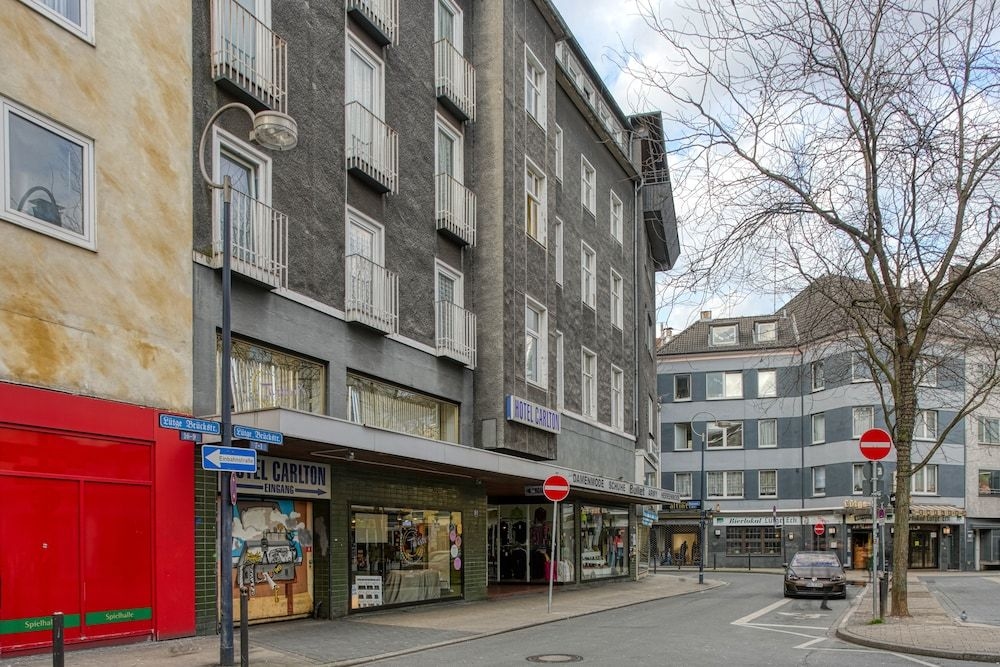 Hotel Carlton1