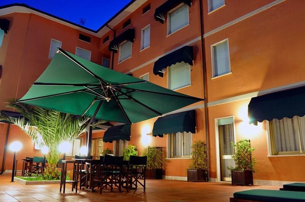 Hotel Liu0