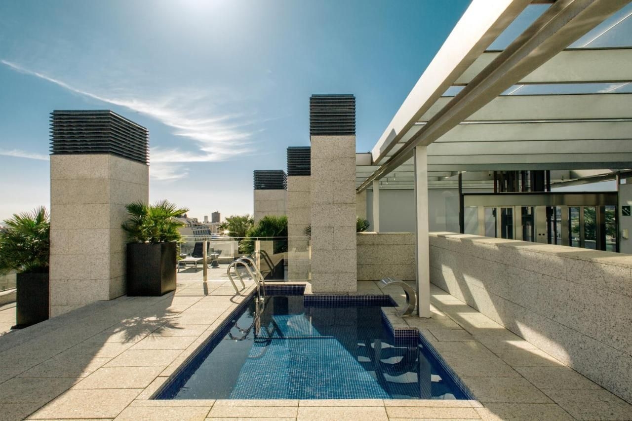 Suites Avenue0