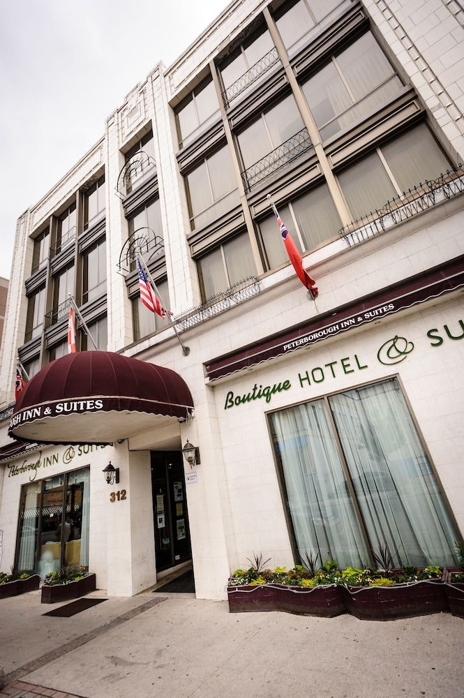 Peterborough Inn & Suites Hotel4