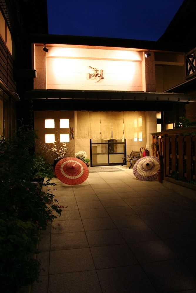 คุสึโรงิโนยะ ยู (Kutsuroginoya Yuu)2